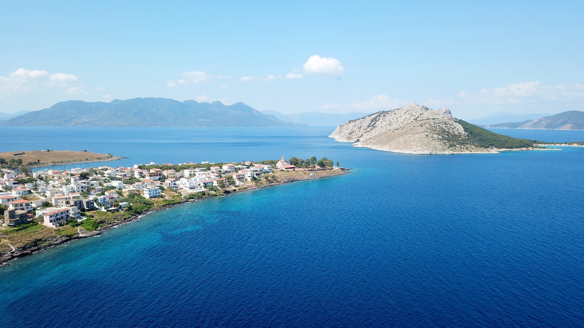 Moni island